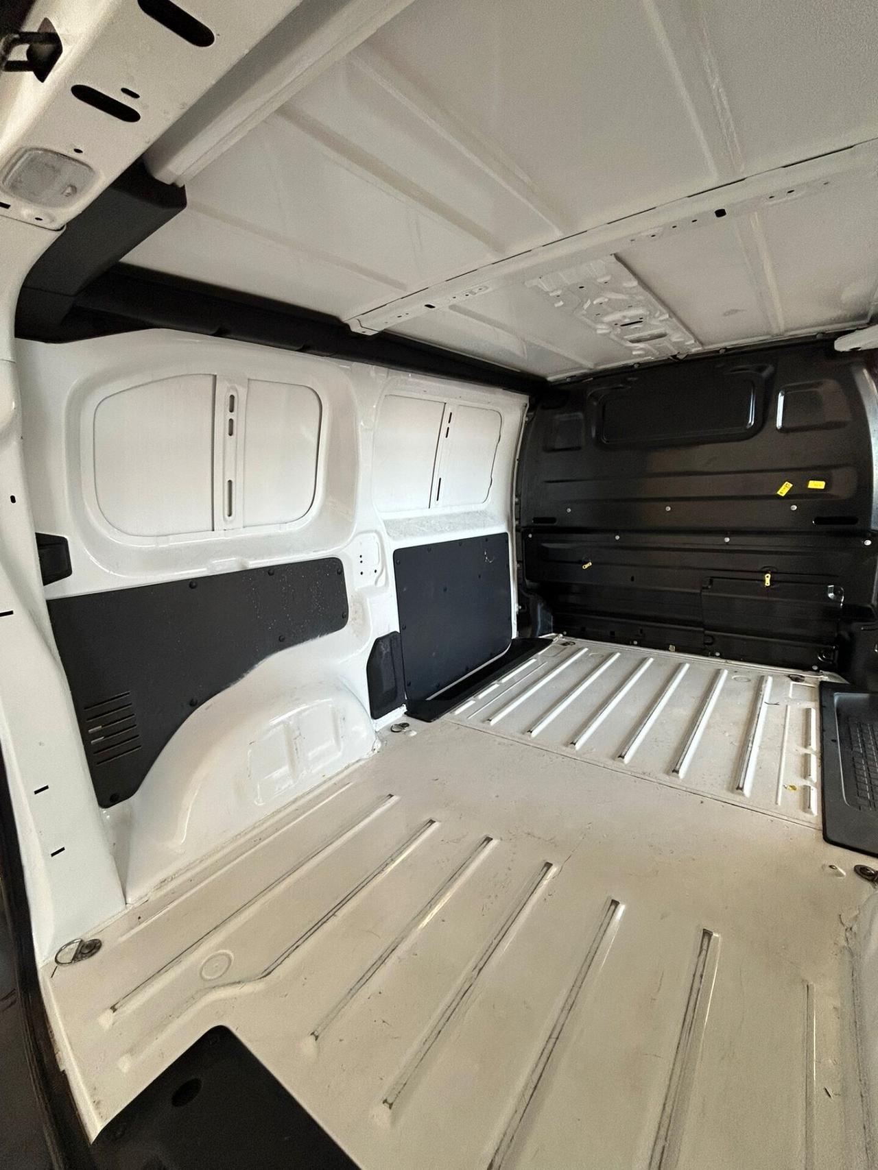 Peugeot Expert e-Expert 75kW PL-TN Furgone Premium Standard