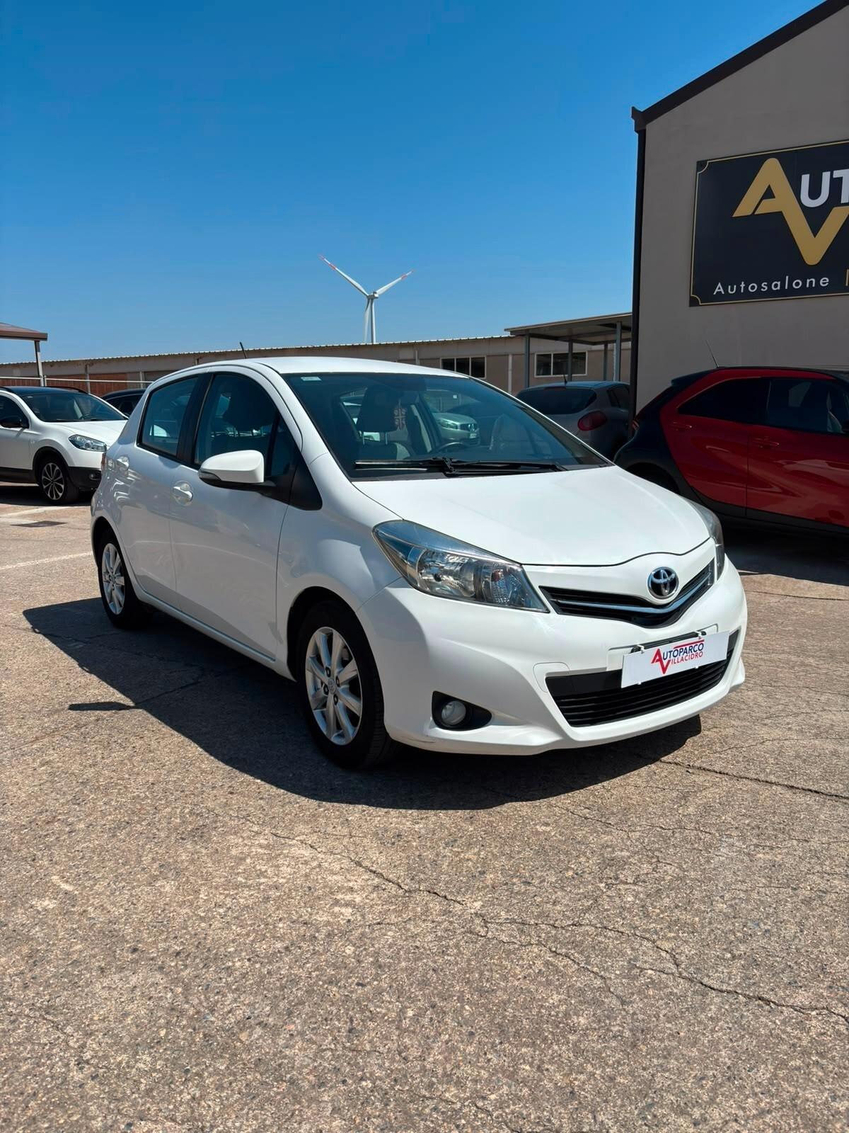 Toyota Yaris 1.4 D-4D 5 porte Lounge