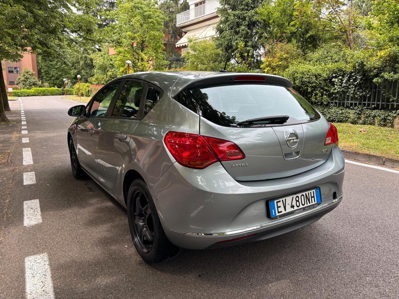 Opel Astra 1.7 CDTI 110CV 5 porte Cosmo