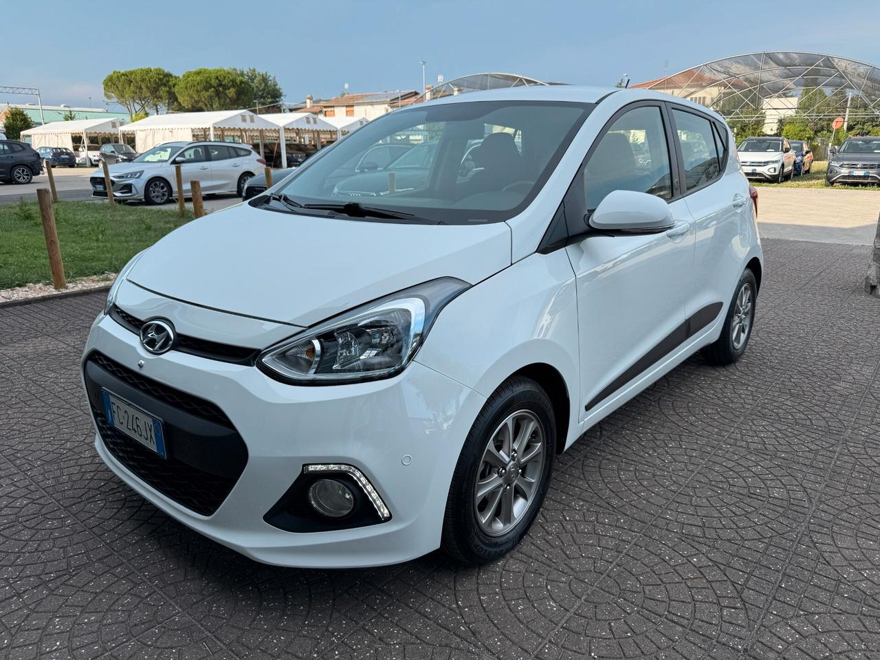 Hyundai i10 1.2 MPI Sound Edition A/T