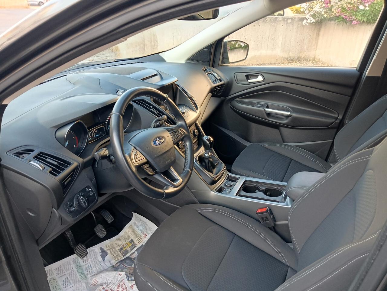 Ford Kuga 1.5 TDCI 120 CV S&S 2WD Business