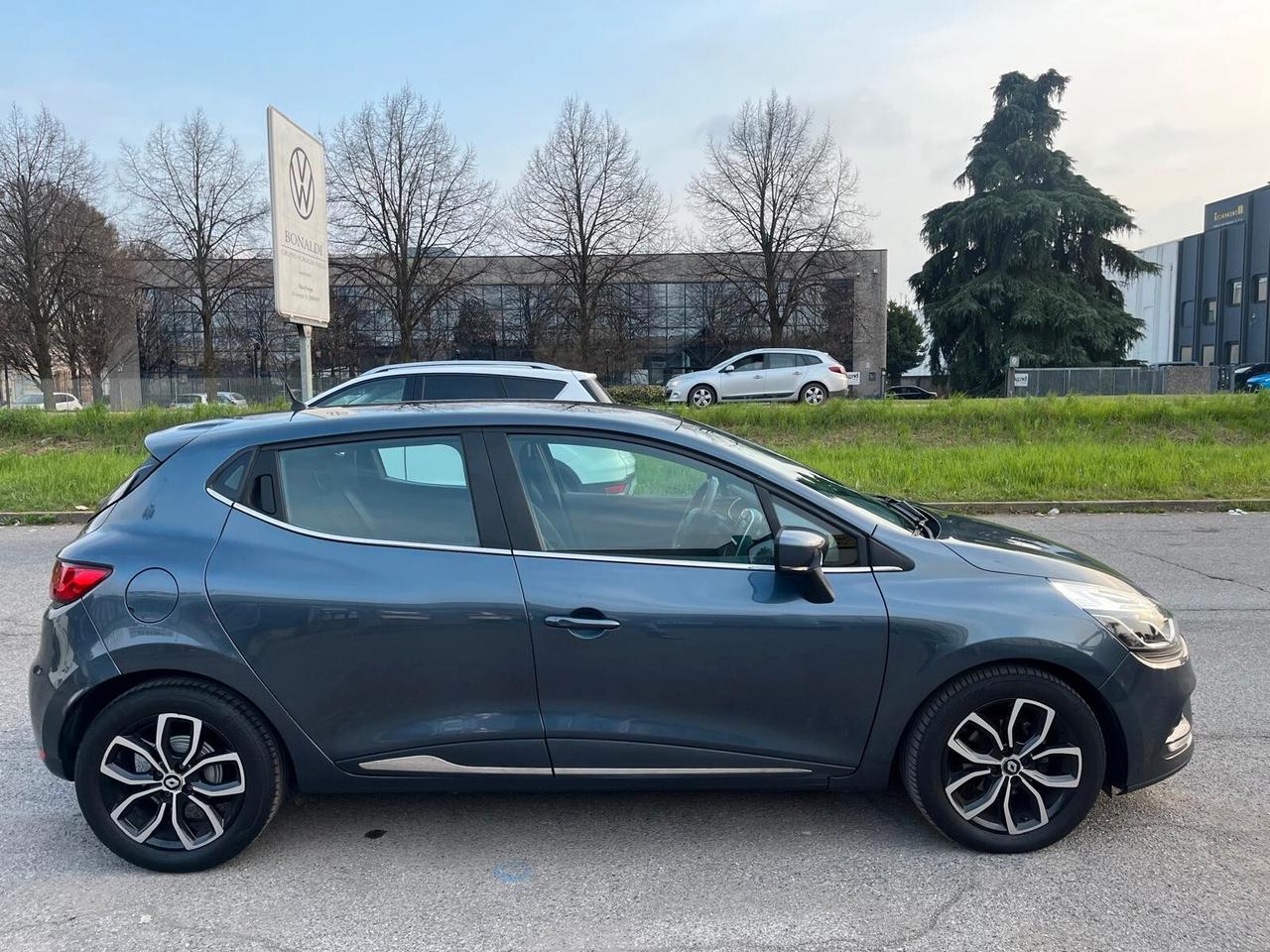 Renault Clio dCi 8V 90CV EDC Start&Stop 5 porte Energy Intens