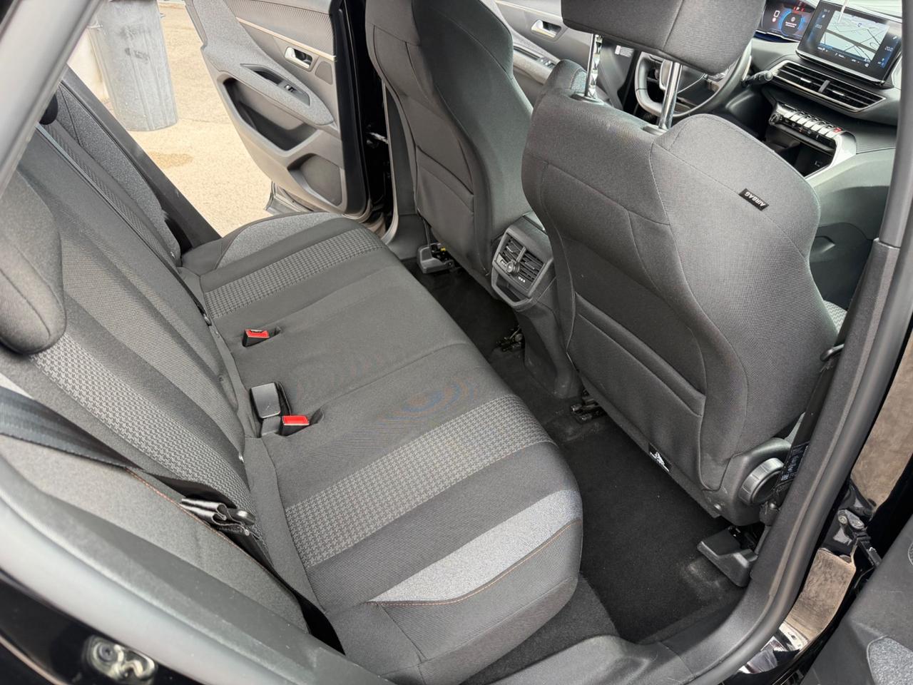 Peugeot 3008 BlueHDi 130 S&S Active Pack