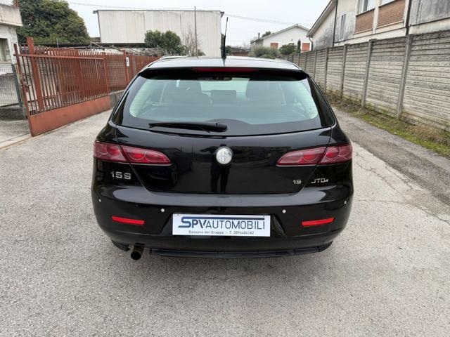 ALFA ROMEO 159 1.9 JTDm 16V Sportwagon Distinctive