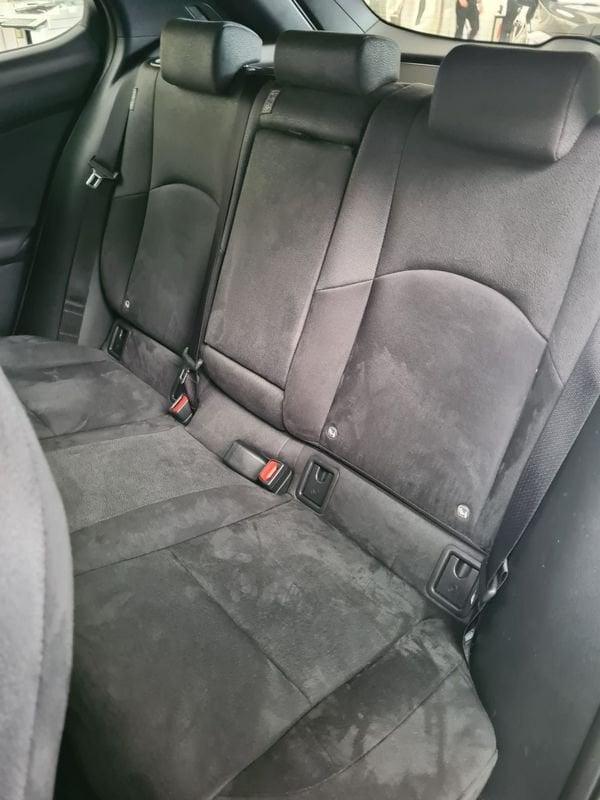 Lexus UX UX 250 Hybrid Urban