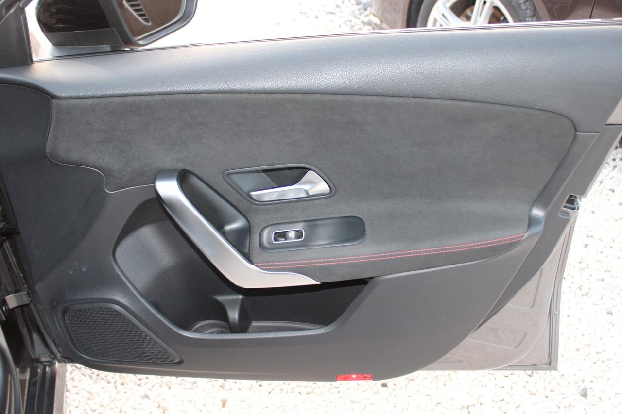 Mercedes-benz A 200 d Premium AMG Night Edition