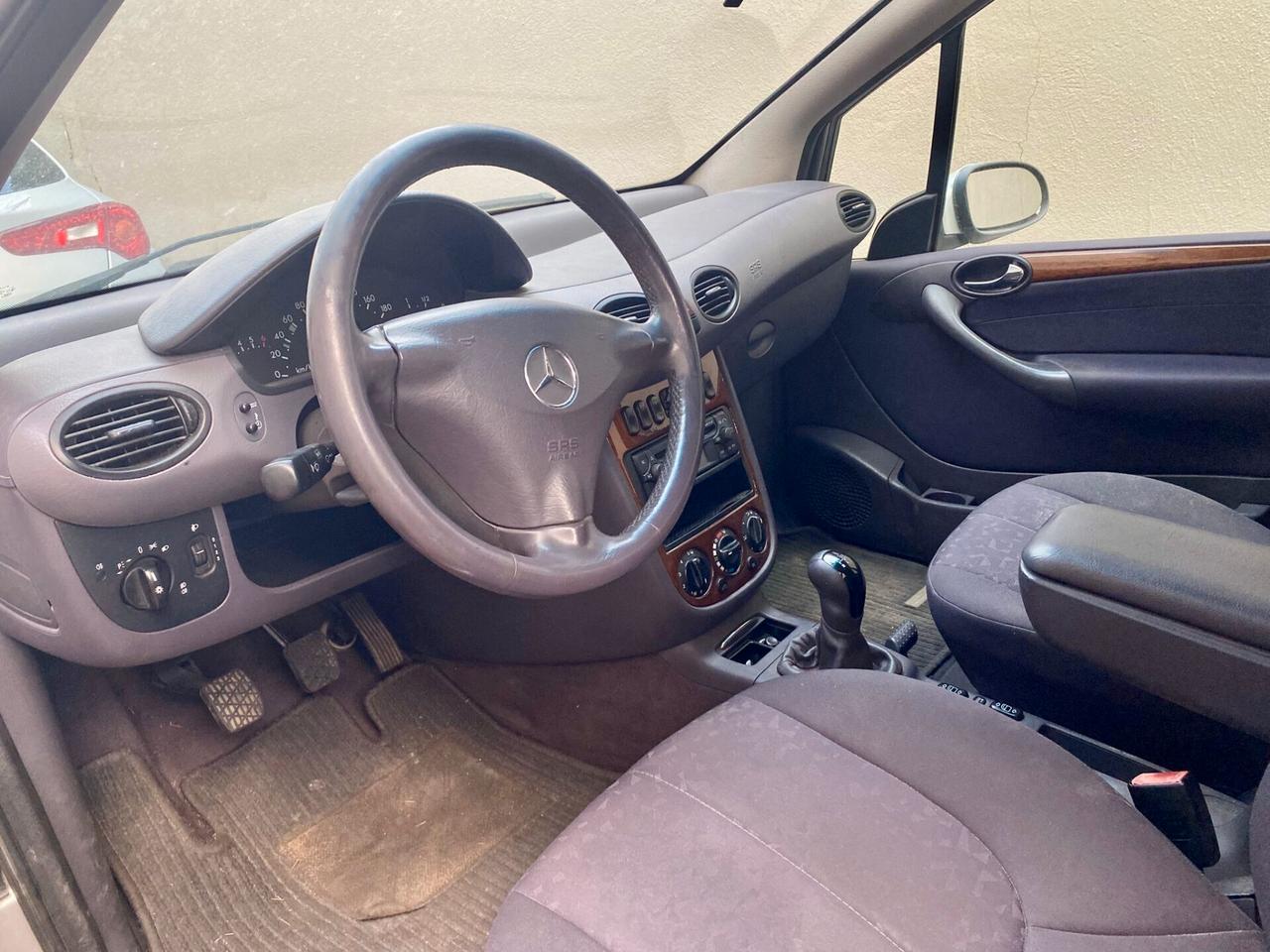 Mercedes-benz A 140 82 CV cat