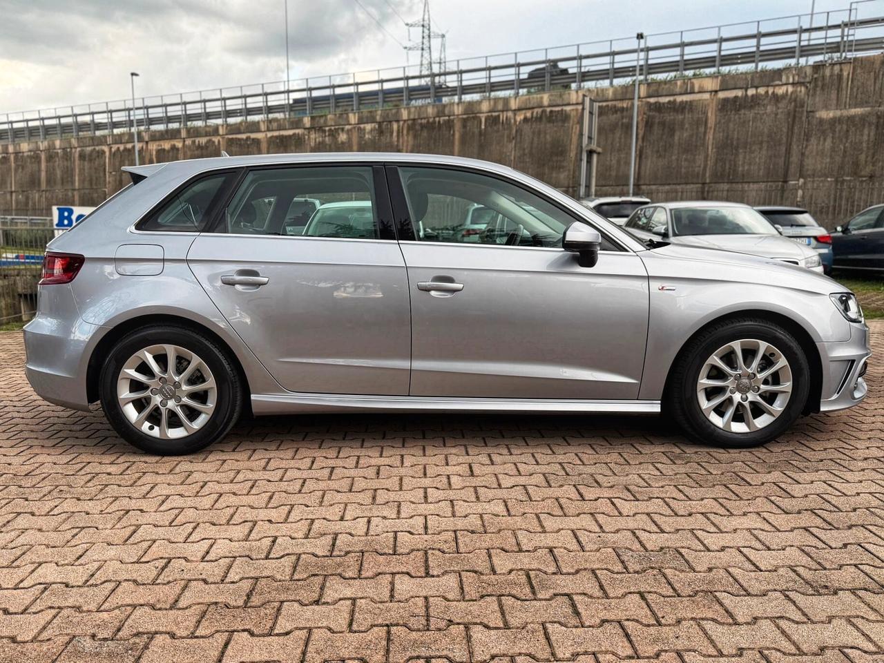 Audi A3 SPB 1.6 TDI clean diesel Ambition