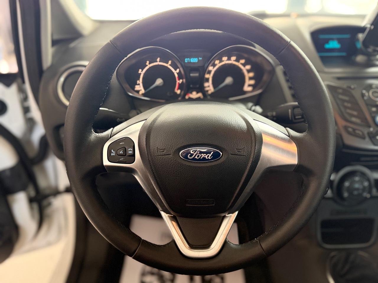 Ford Fiesta 1.0 80CV 5 porte NEOPATENTATI