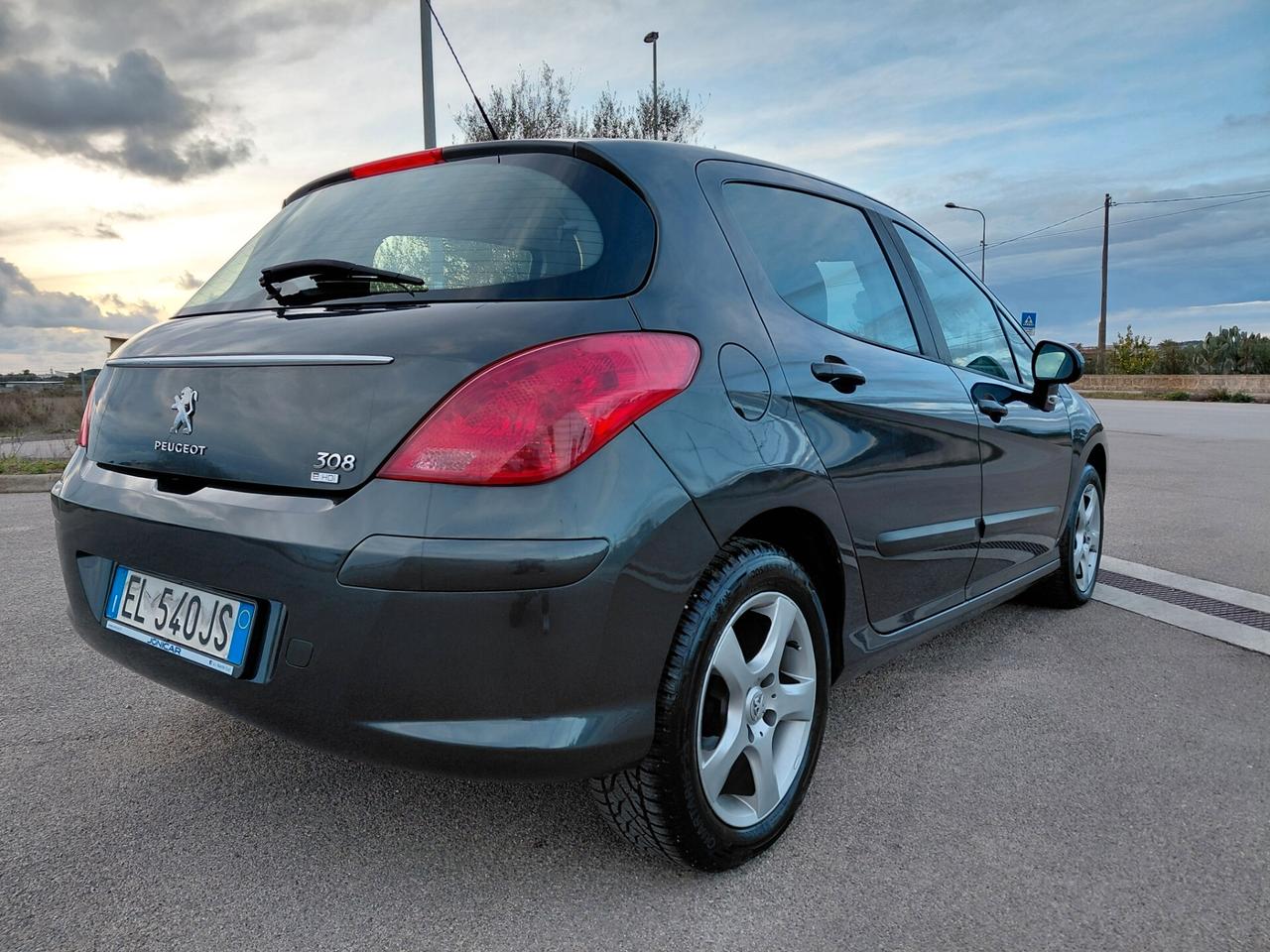 Peugeot 308 1.6 8V e-HDi 112CV Stop&Start 5p. Allure