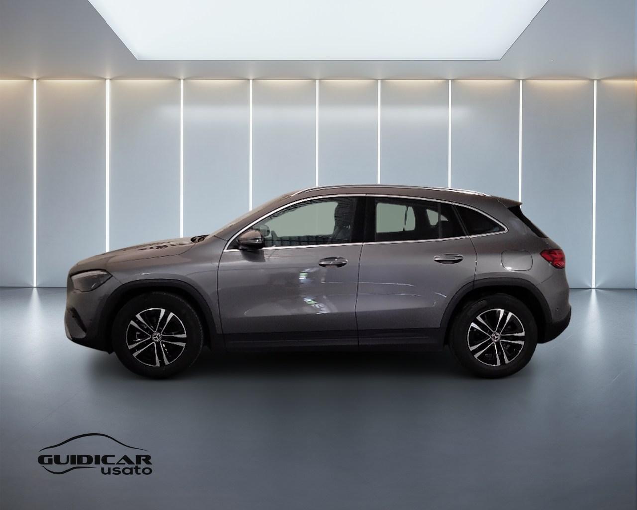 Mercedes-Benz GLA-H247 2023 - GLA 180 d Advanced auto