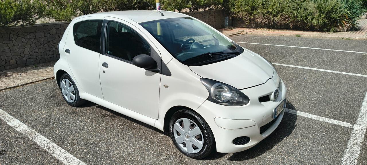 Toyota Aygo 1.0 12V VVT-i 5 porte