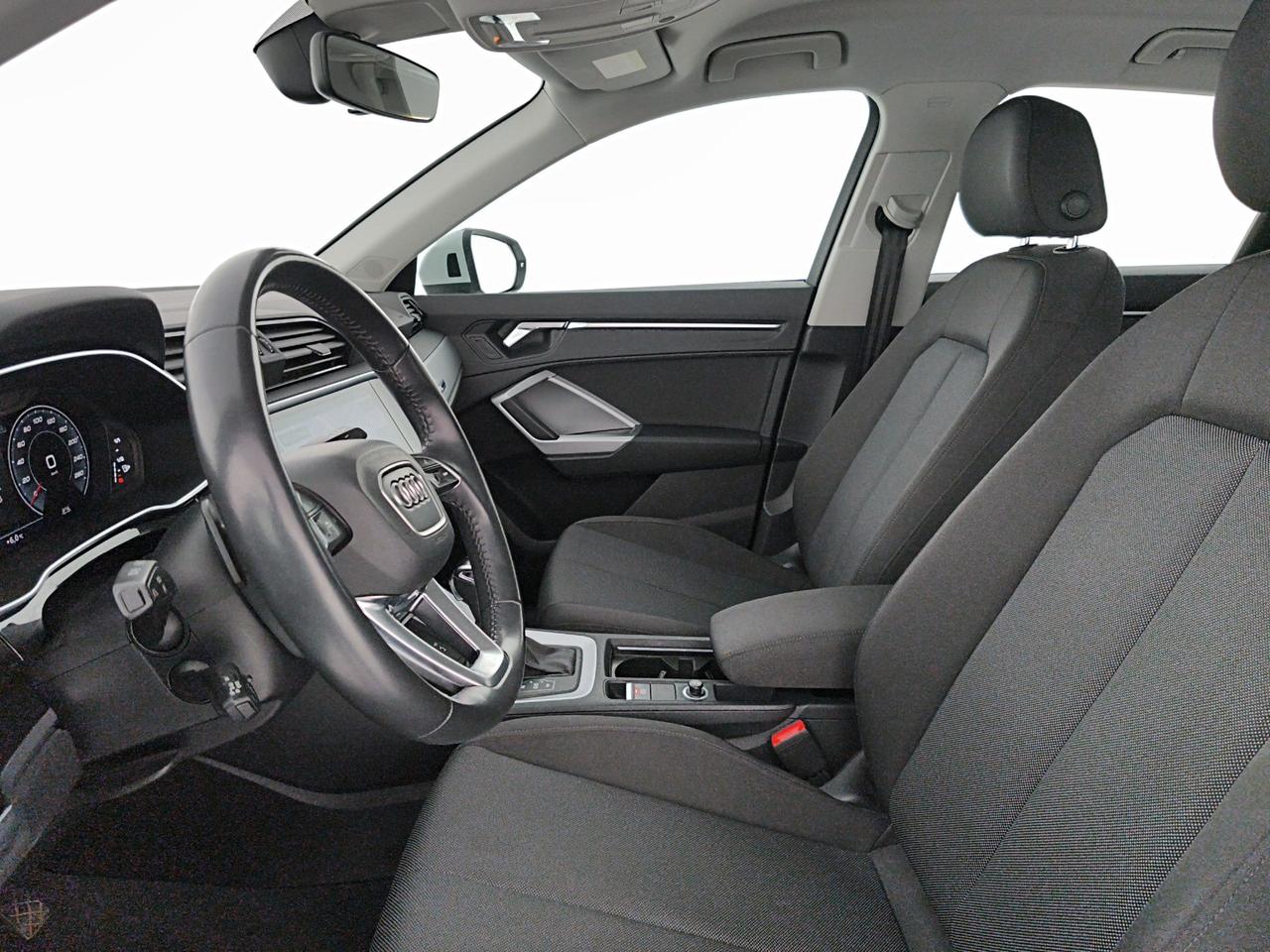 Audi Q3 35 2.0 tdi Business Advanced