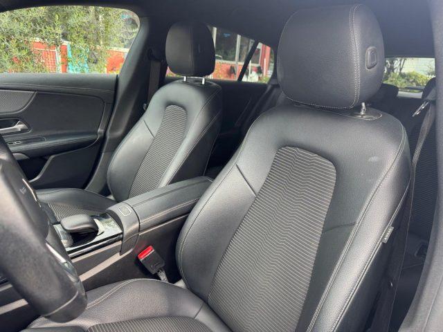 MERCEDES-BENZ CLA 180 Automatic Shooting Brake Sport