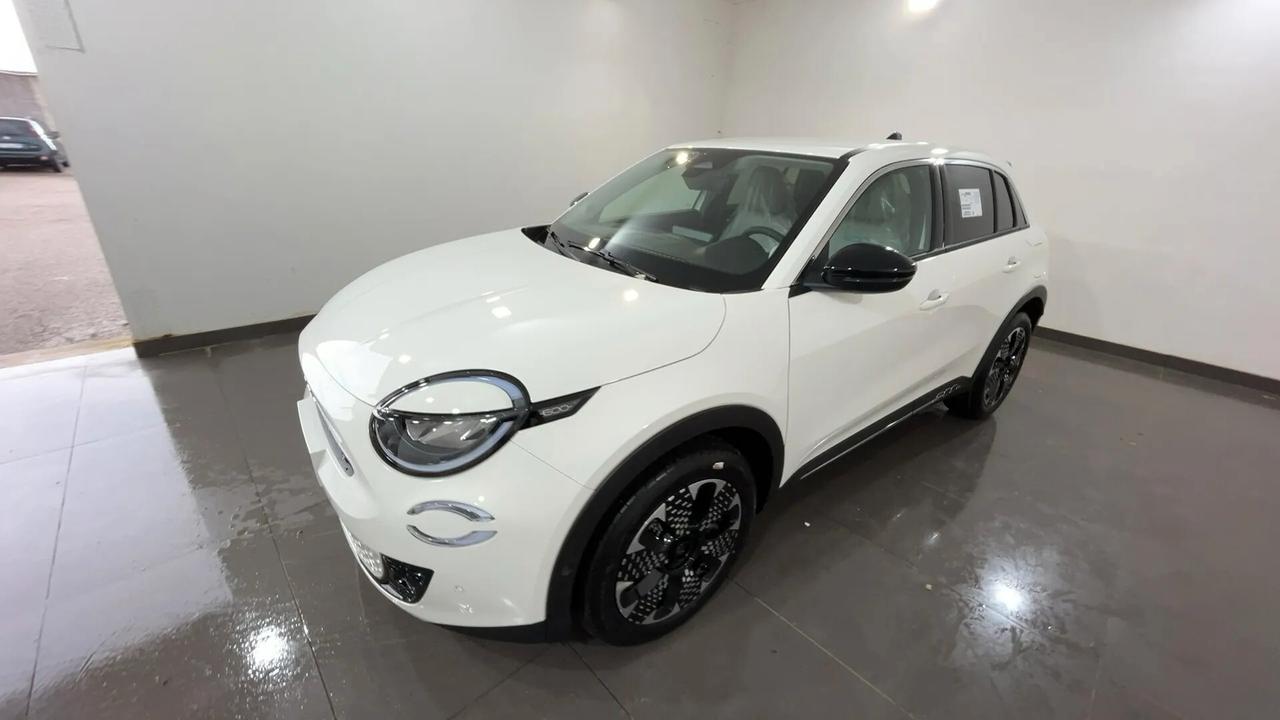 Fiat 600 Hybrid 110 CV La Prima