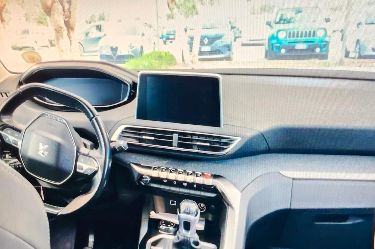 Peugeot 3008 BlueHDi 130 S&S Allure