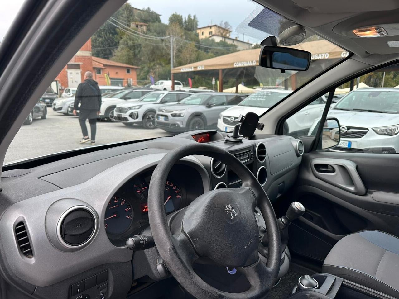 Peugeot Partner Tepee 1.6 e-HDi 92 CV S&S Outdoor