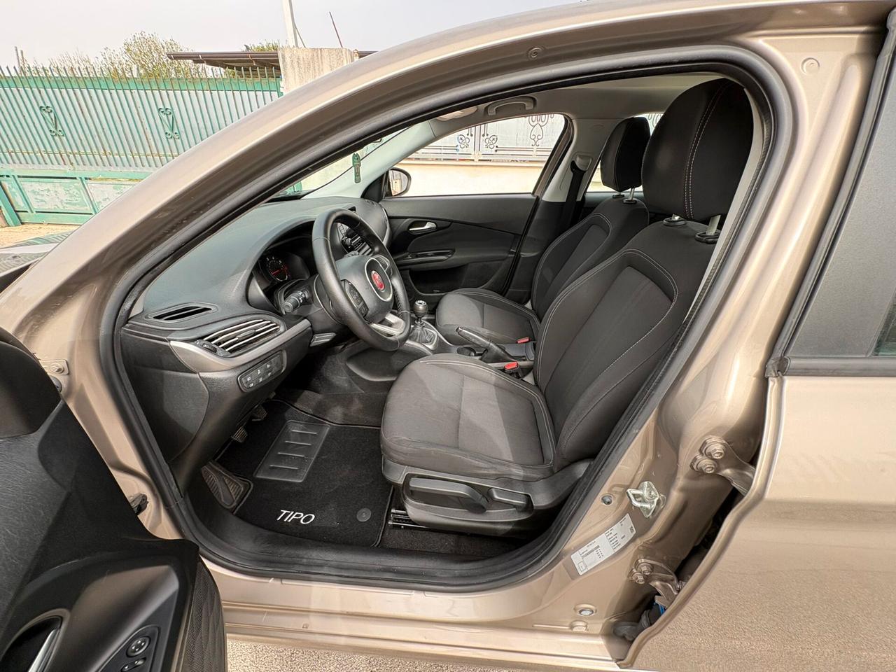 Fiat Tipo 1.4 5 porte Lounge ANNO 2016