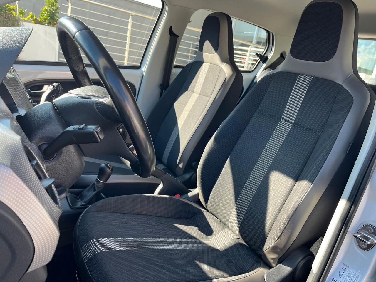 Volkswagen up! 5p 1.0 High 75cv OK NEOPAT. PDC/TELCLIMA PERF.