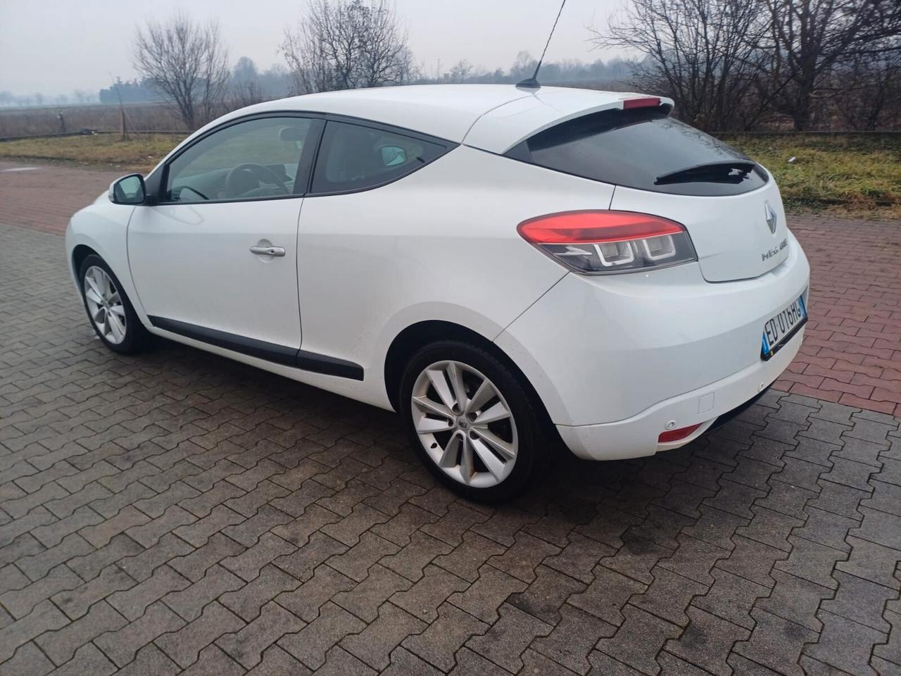 Renault Megane Mégane Coupé 1.9 dCi 130CV Luxe