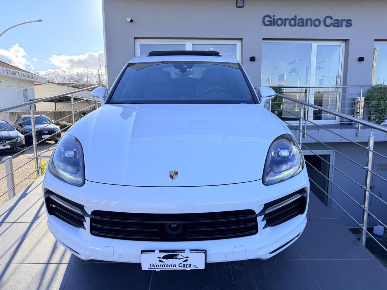 Porsche Cayenne 3.0 V6 white edition tetto apr