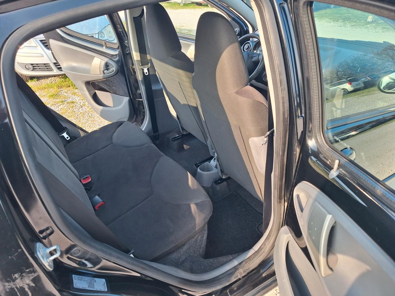 Citroen C1 1.0i 5 porte BAC1 NEOPATENTATI 113.000KM EURO4 BASSI CONSUMI