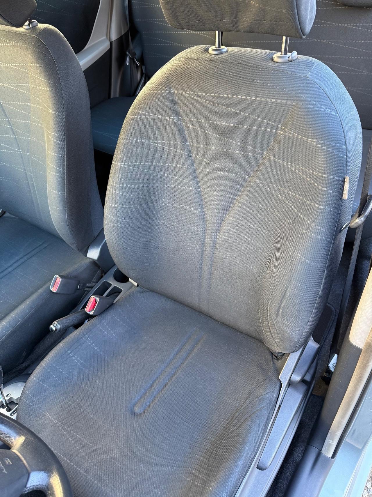 Toyota Yaris 1.4 D-4D 5 porte M-MT Sol