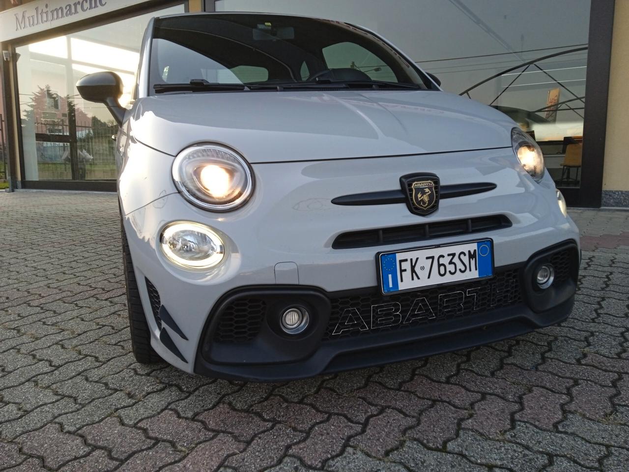 Abarth 595 17" GRIGIO CAMPOVOLO SENS PARK GOMME INVERNALI SEMI NUOVE VETRI SCURI