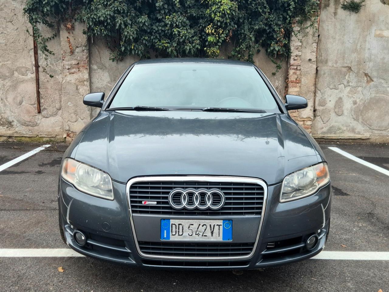 Audi A4 2.0 16V TDI S-Line