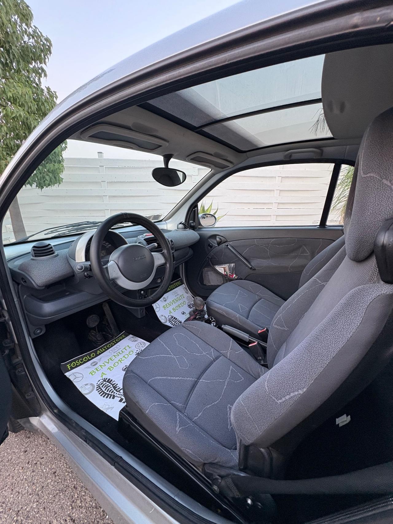 Smart 700 city-coupé