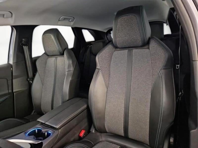 PEUGEOT 3008 Hybrid 225 e-EAT8 Allure