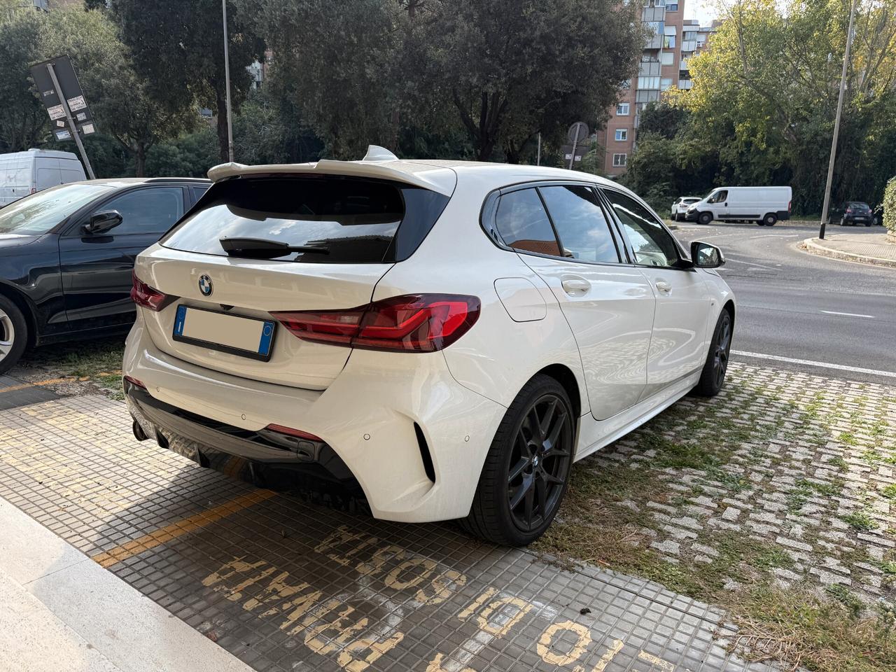 Bmw 118i M Sport Pro full optional, tetto panoramico, sedili a guscio alcantara, tagliandi bmw