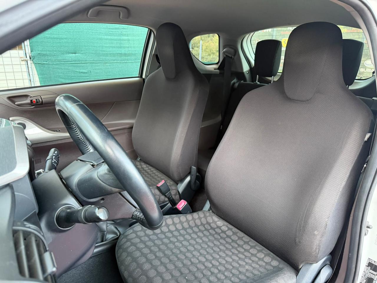 Toyota iQ 1.0 68 Cv Keyless - Cerchi in lega - Comandi