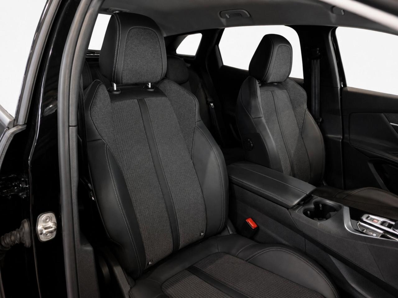 Peugeot 3008 BlueHDi 130 S&S EAT8 Allure