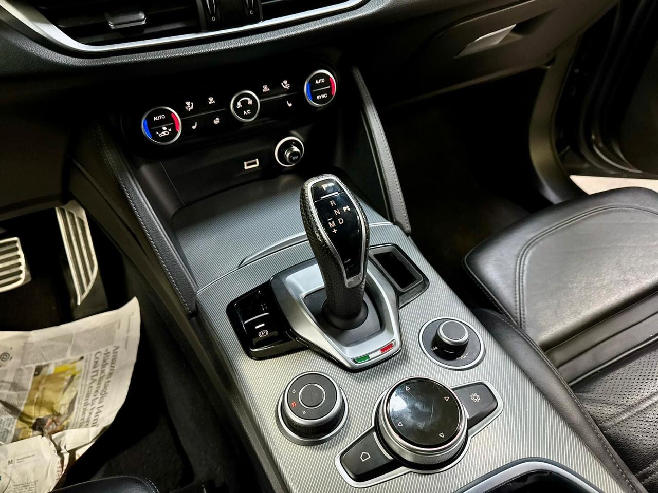 Alfa Stelvio 2.2 TD 210CV AT8 Q4 Veloce 2021