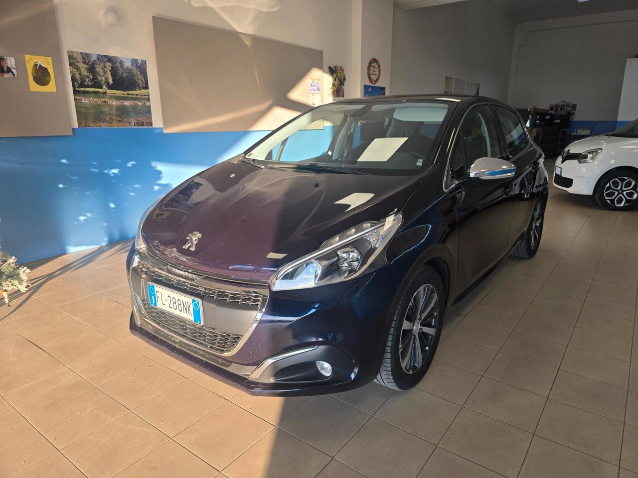 Peugeot 208 PureTech 82 5 porte Allure