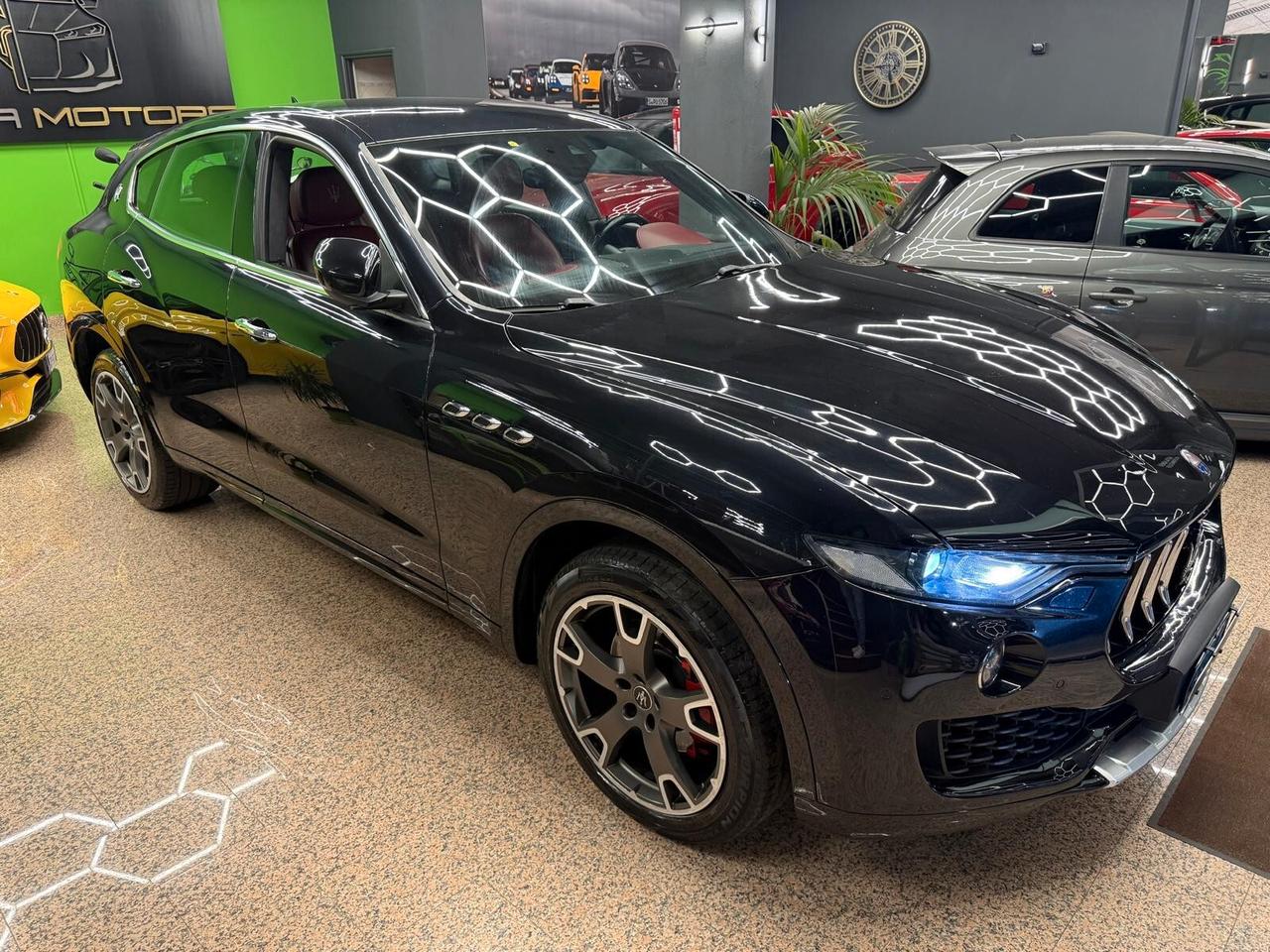Maserati Levante V6 Diesel 275 CV AWD