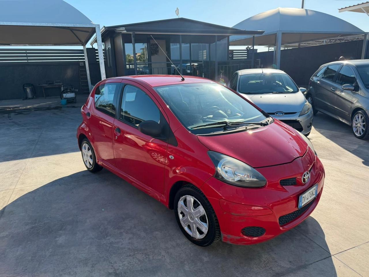 Toyota Aygo 1.0 12V VVT-i 5 porte Sol