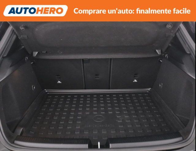 MERCEDES-BENZ A 180 Automatic Premium