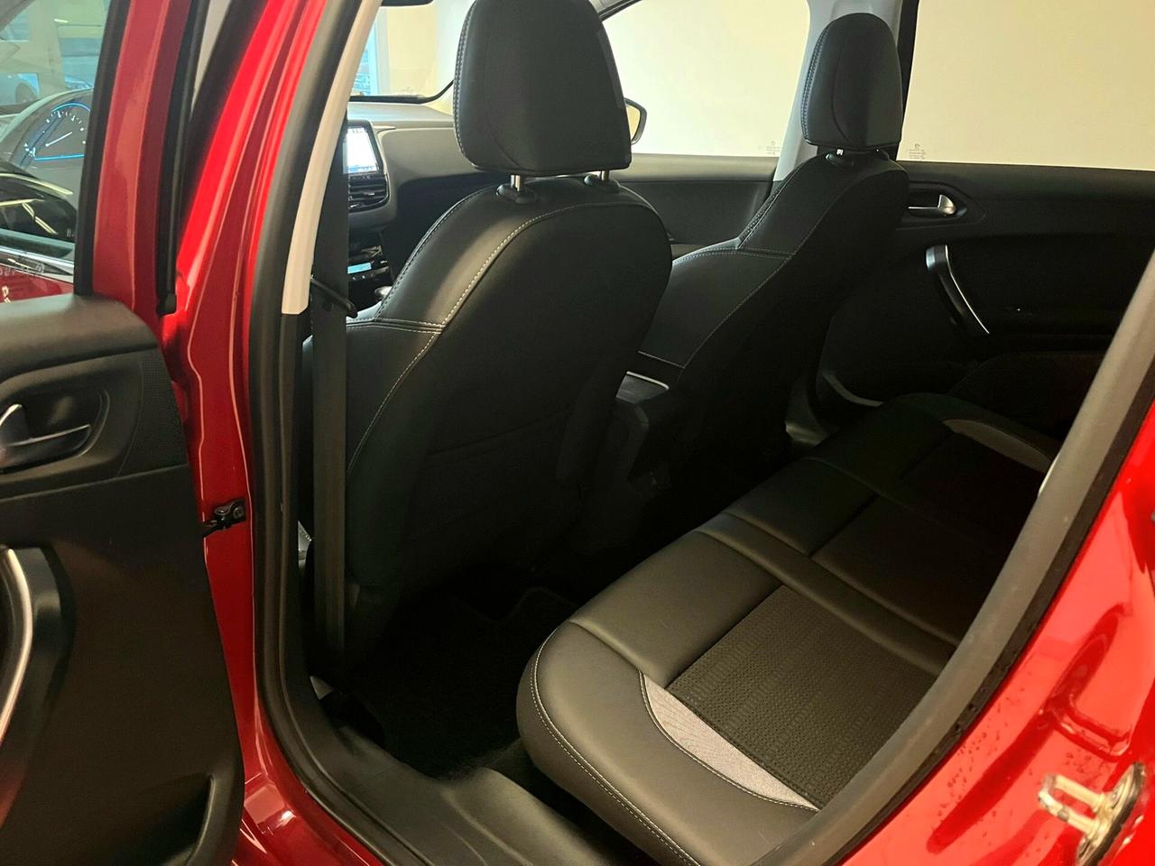 Peugeot 2008 1.5 HDi Allure Pack