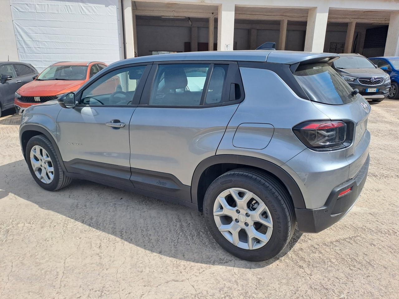 Jeep Avenger 1.2 Turbo 100 CV Altitude