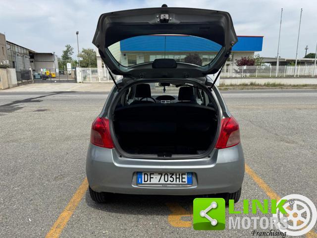 TOYOTA Yaris 1.3 5 porte