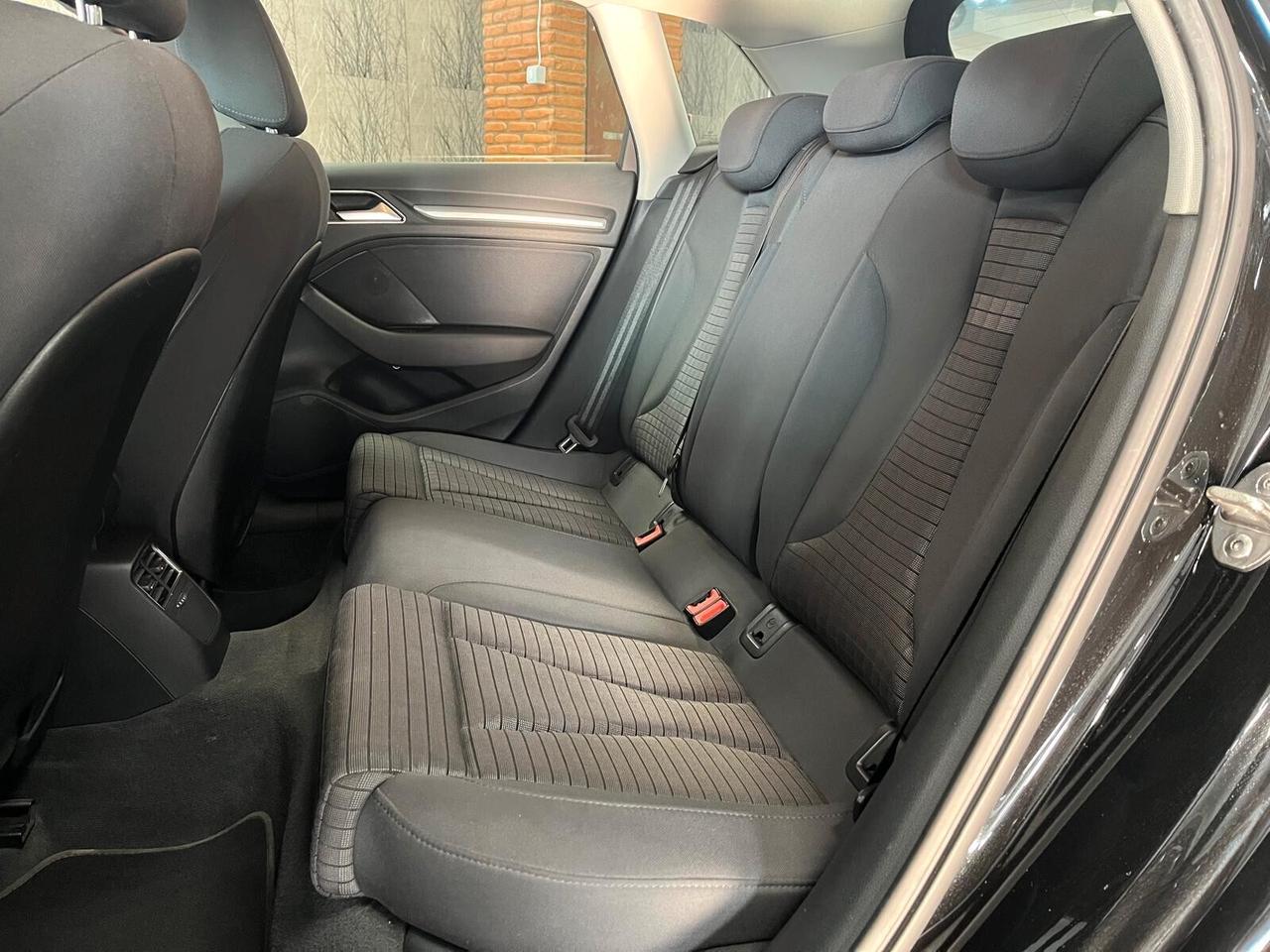 Audi A3 1.6 TDI clean diesel S tronic Business
