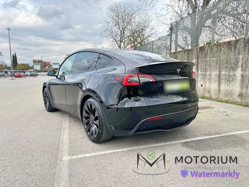 Tesla Model Y Performance AWD 75 KW 515 CV