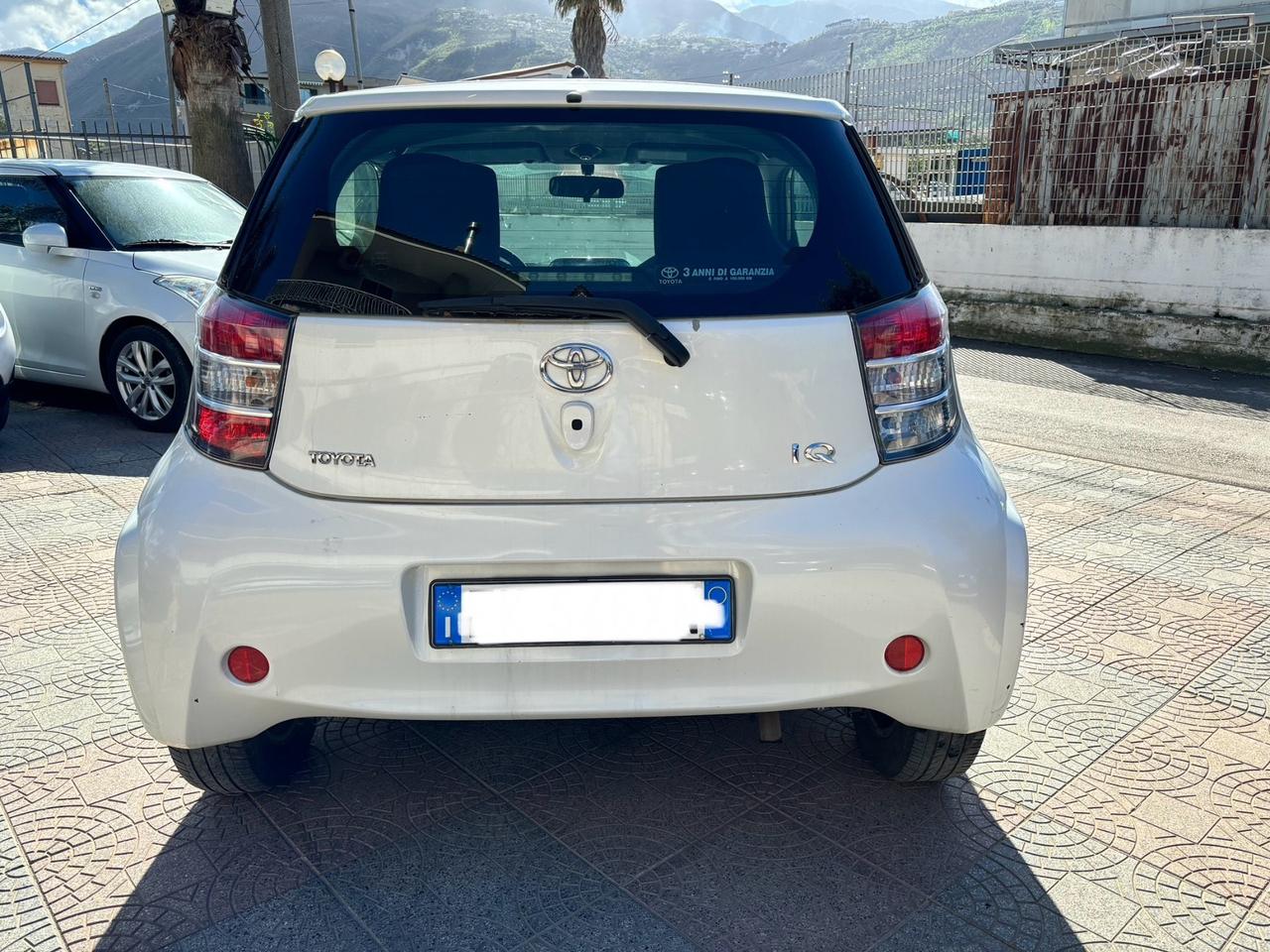 Toyota iQ 1.0 CVT Lounge