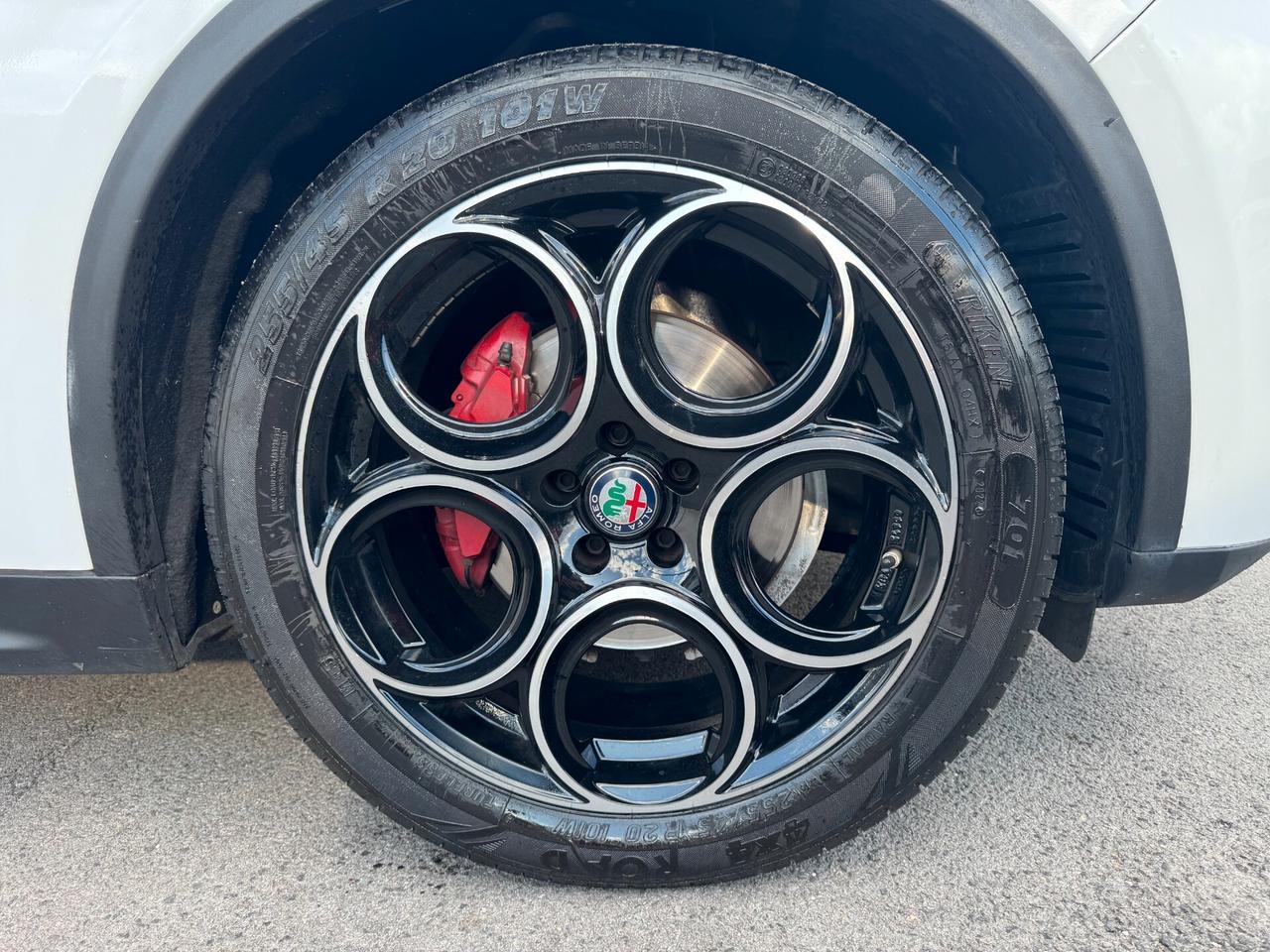 Alfa Romeo Stelvio 2.2 Turbodiesel 160 CV AT8 RWD Business