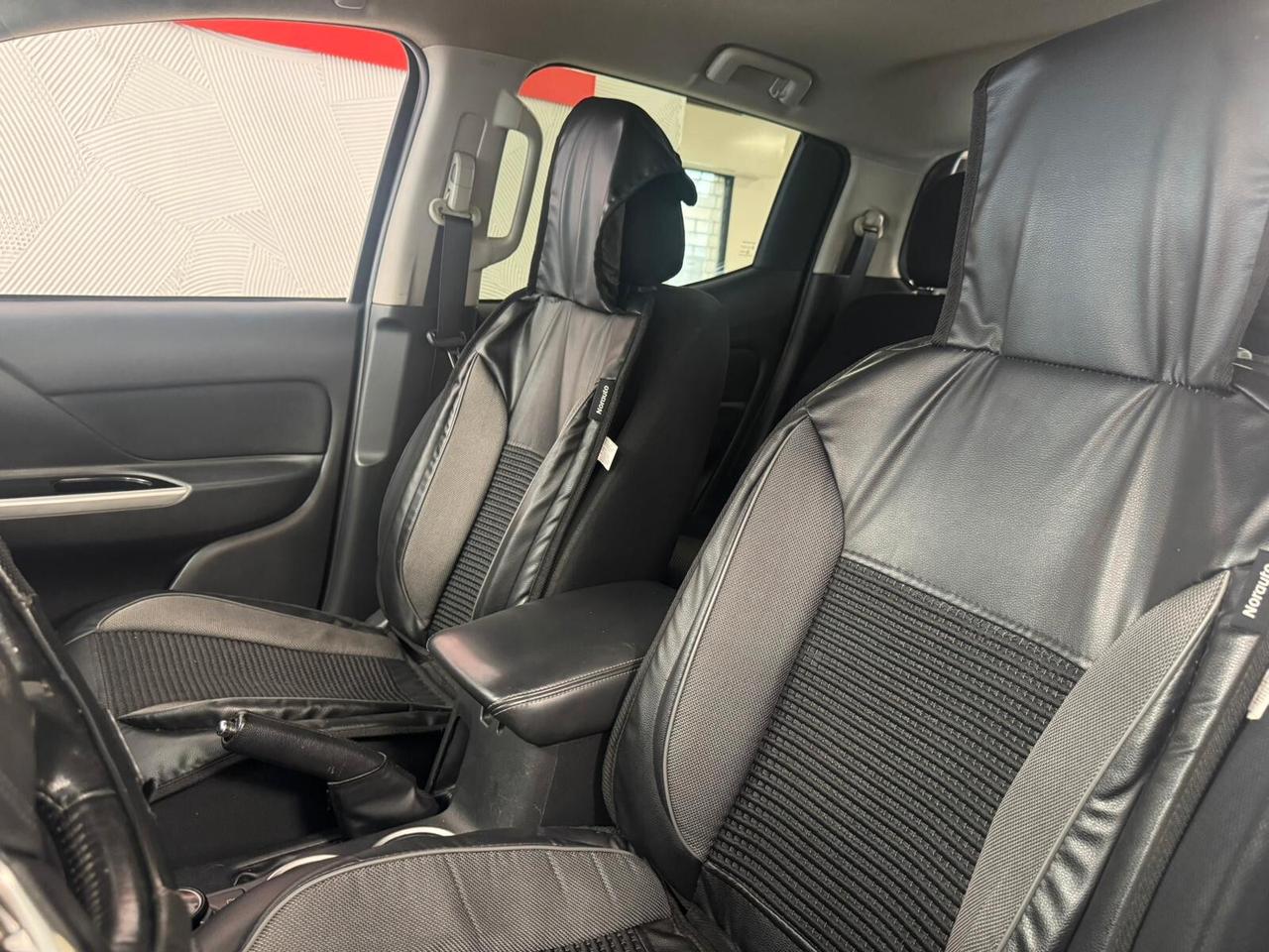 Mitsubishi L200 2.4 DI-D/154CV Double Cab Intense Navi MGN
