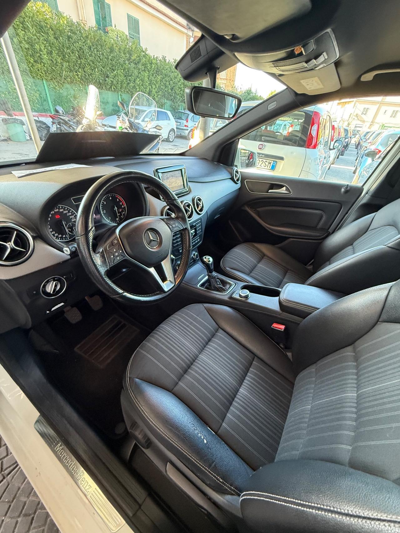 Mercedes-benz B 180 CDI Premium