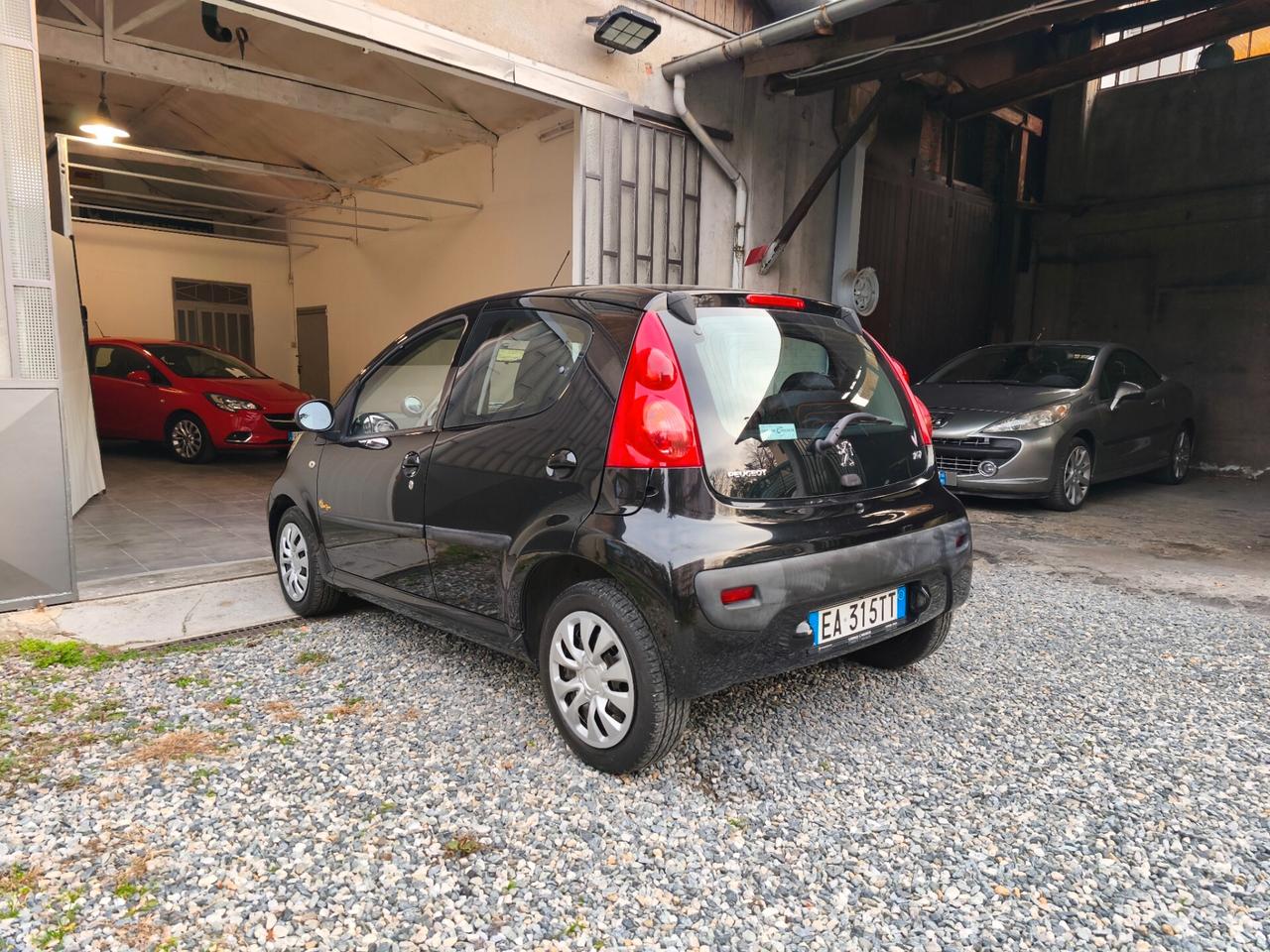 Peugeot 107 1.0 68CV 5p. Sweet Years