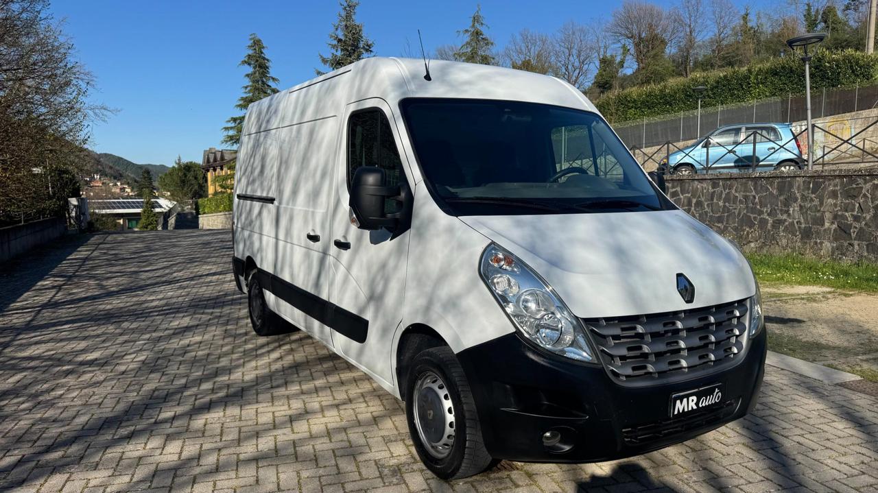 RENAULT Master T33 2.3 dci 125cv L2H2 E5